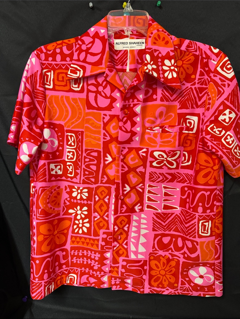 Vintage Alfred Shaheen Men’s Pink & Red Graphic Camp Shirt